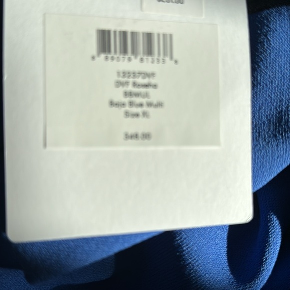 New with tags. Diane Van Furstenberg.  Top and skirts set  Both extra large - Picture 6 of 6